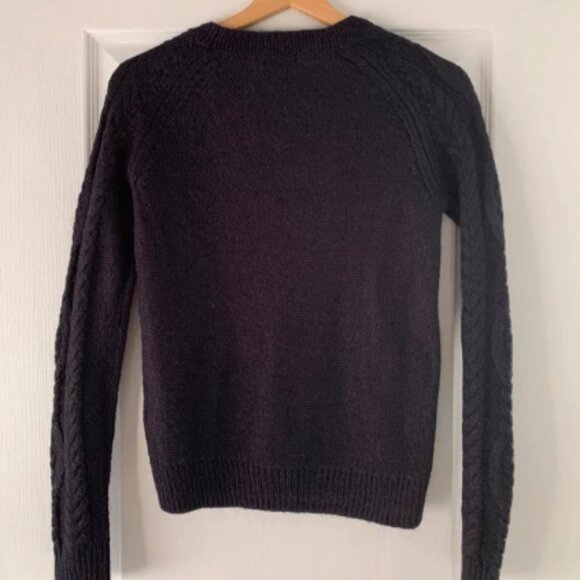 Pull noir - Black Sweater – Softness & Everyday Elegance - Picture 2 of 4